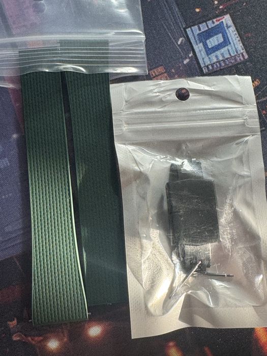 Pasek do zegarka gumowy 20 mm klamra zapięcie zielony czarny czarna regulowany