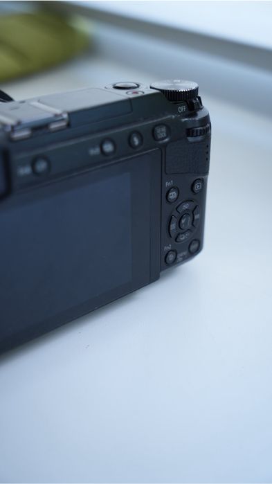 Panasonic Lumix gx80 + обʼєктив Tamron SP AF 17-50mm f/2.8