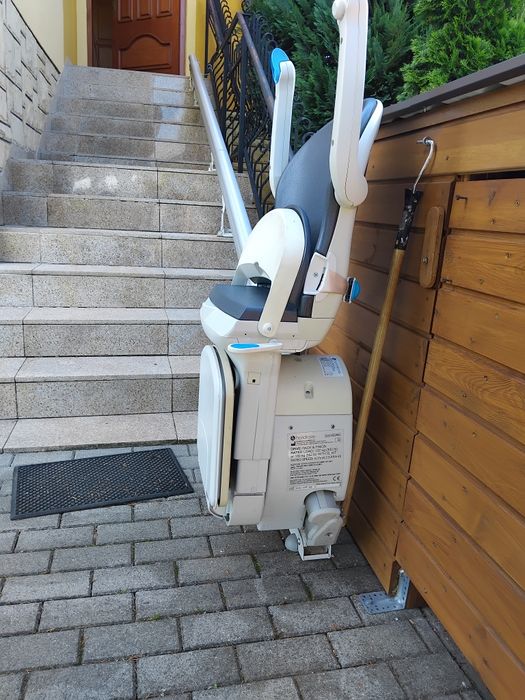 Sprzedam  windę krzesełko