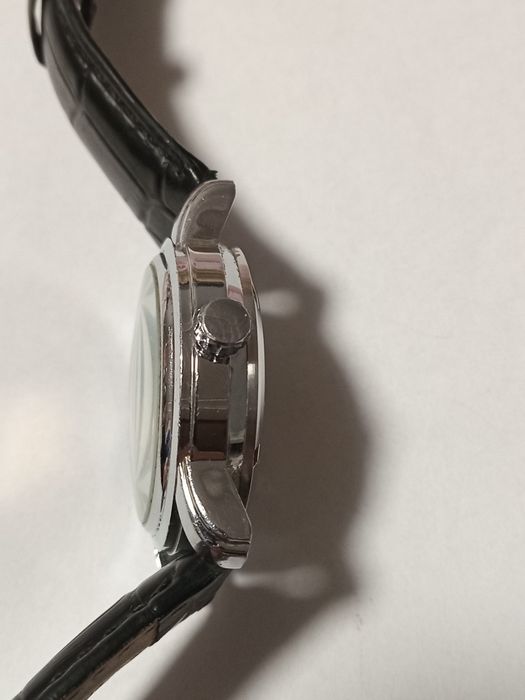 Часы мужские наручные