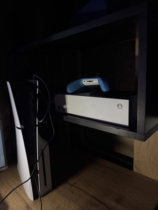 Xbox series S продам
