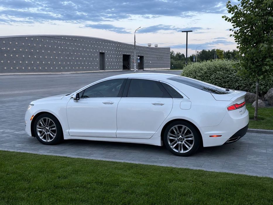 Lincoln MKZ 2013