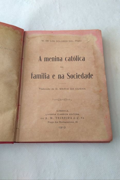 A Menina Católica na Família e na Sociedade