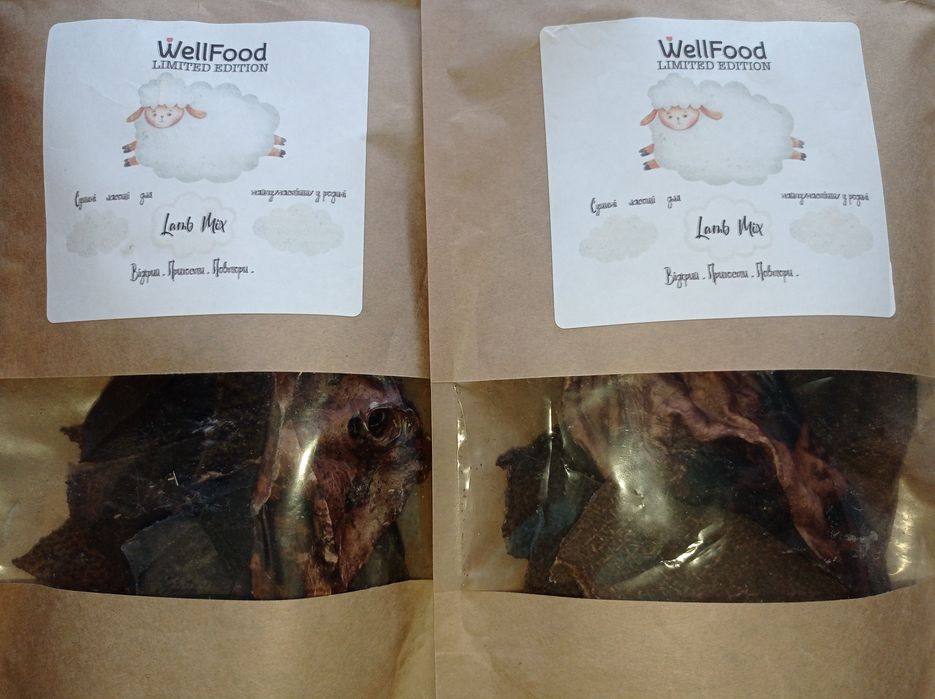Корм лакомство для собак  wellfood джерки сушеное мясо