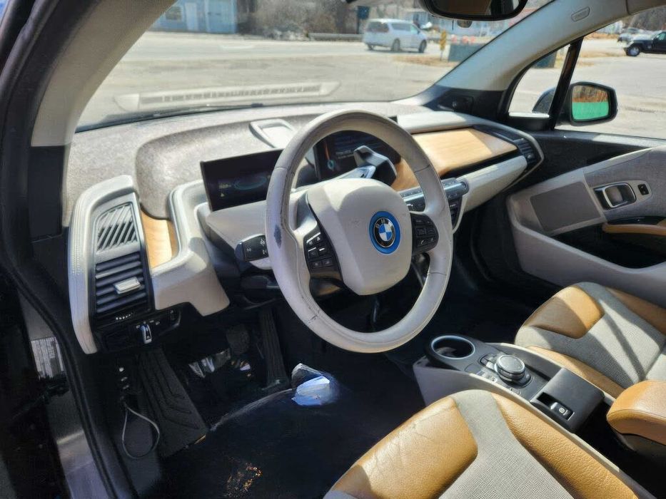 BMW i3      2014