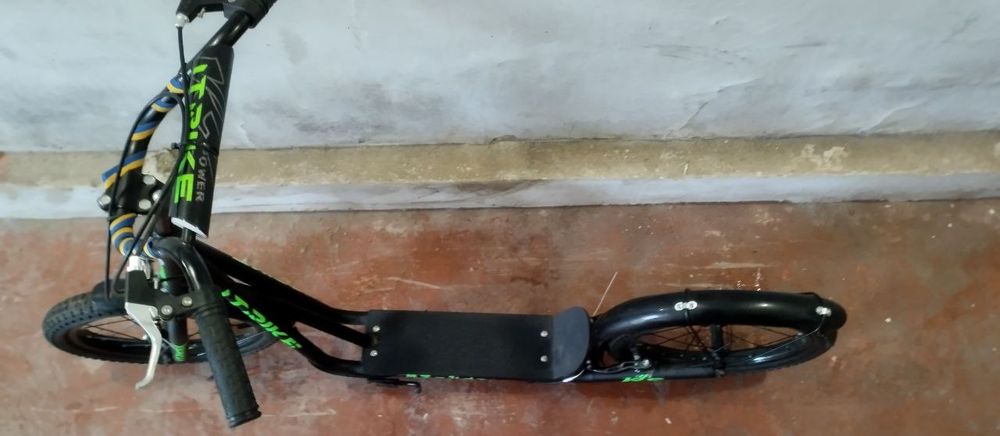 Самокат с велосипедными колесами