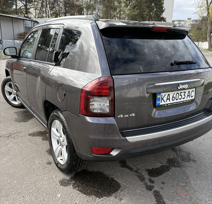 Jeep Compass 2015 VIN 1C4NJDEBXFD386089 фото оголошення 4 з 8