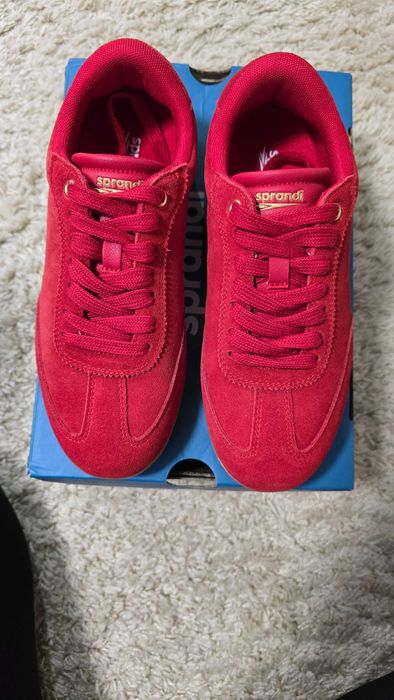 Жіноче взуття Sprandi