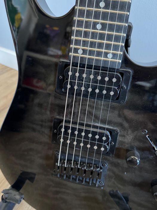 Guitarra Ibanez 7 cordas quase nova