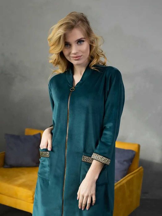 Велюровий халат з кишенями на молніі виробник Україна домашній одяг