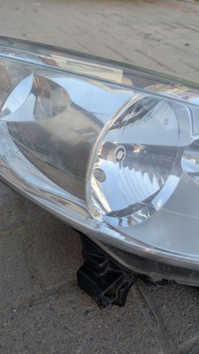 Фара Пежо 207 , фара peugeot 207