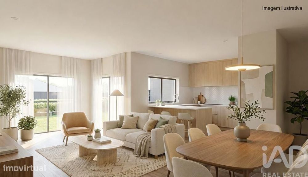 Apartamento T3 em Corroios de 108,00 m2