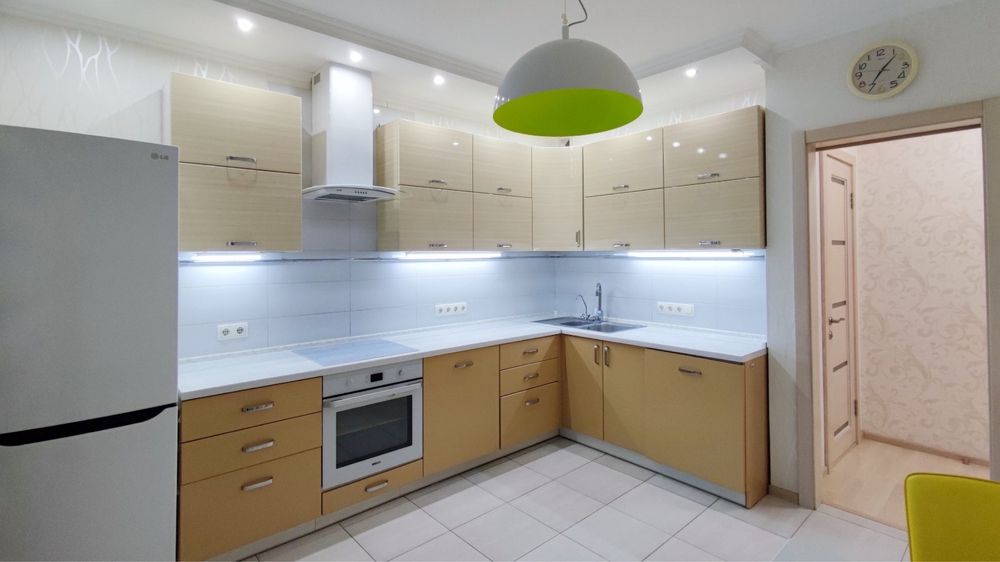 Продаж вул. Дениса Рачiнського,25А. 15 хв Метро