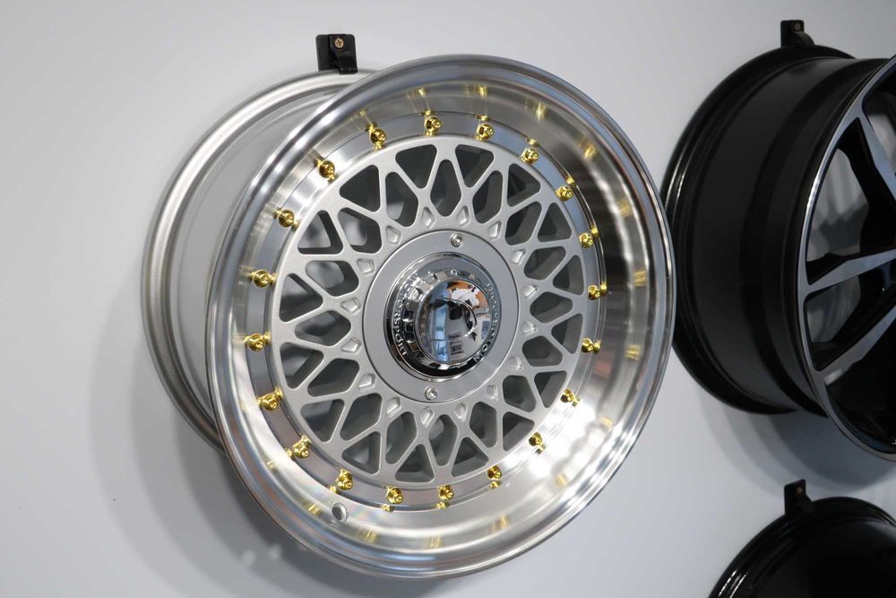 alu felgi 15 x8 4x100 / 4x114,3 RANT vw golf mazda mx-5 honda civic