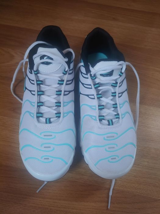 Кроссівки  найк ))