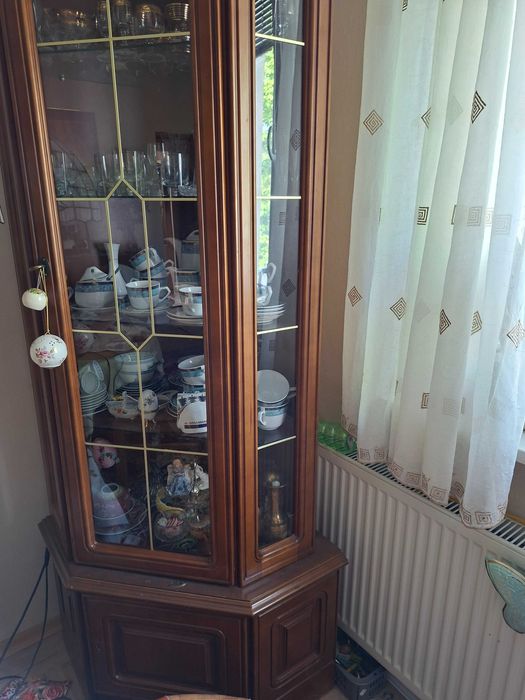 Meble pokojowe do salonu