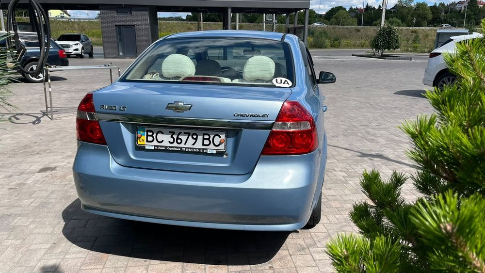 Продам автомобіль CHEVROLET AVEO