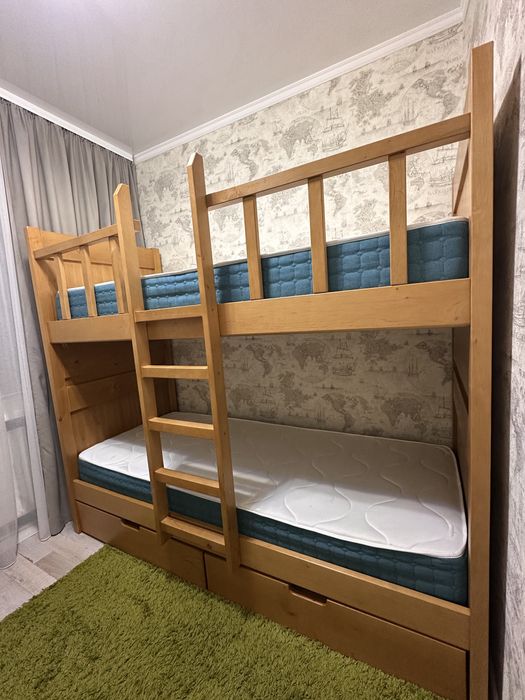 Дитяче  двоповерхове ліжко