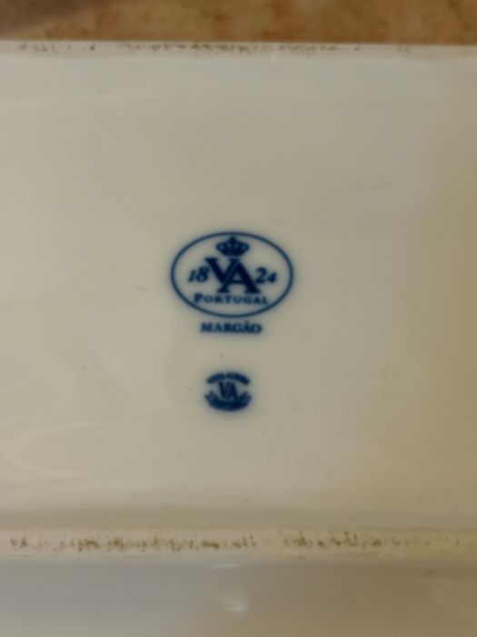 Conjunto  porcelana Vista Alegre -Margão