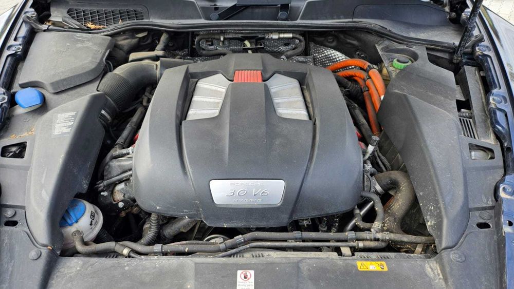 Porsche Cayenne 2010 Гібрид