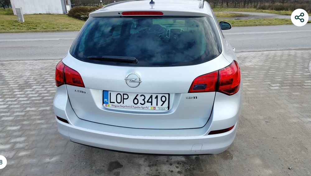 Opel Astra j 1,7 dizel