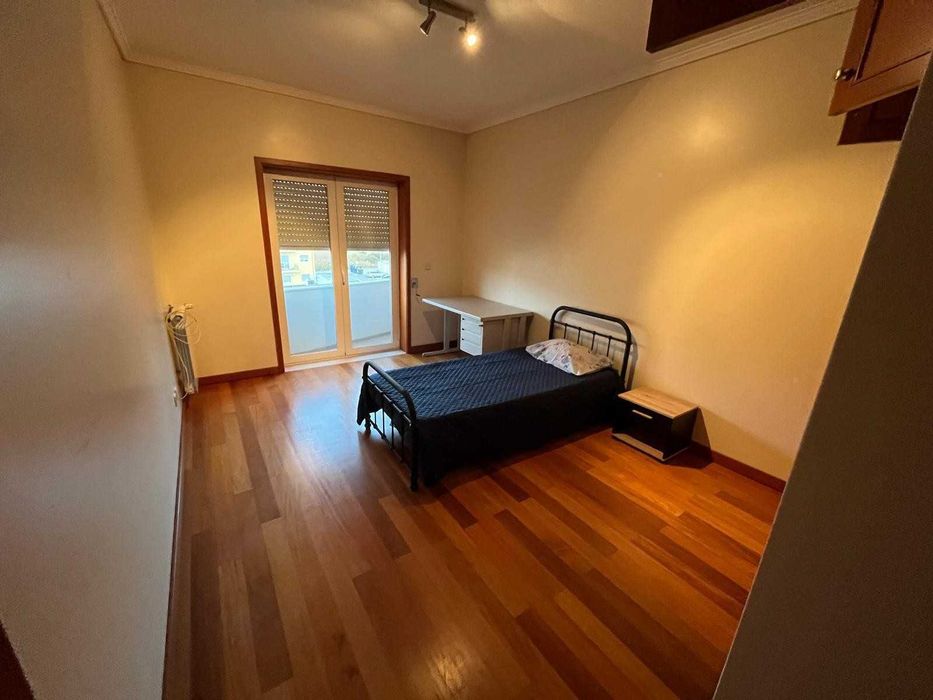 Quarto com varanda 600mts da Universidade de Aveiro