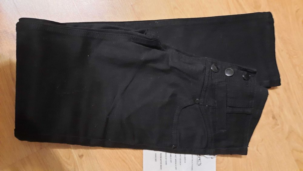 Spodnie damskie czarne jeansy / rozmiar 28 - NOWE