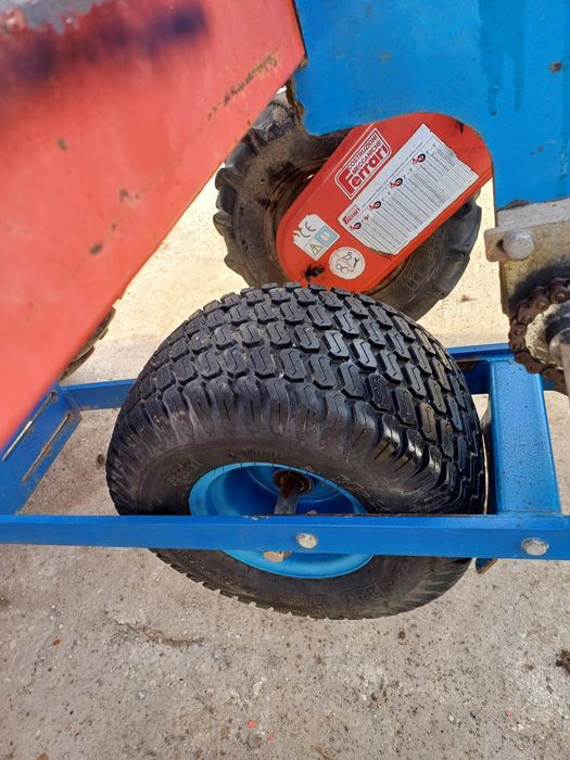 Vendo Plantador Ferrari em bom estado