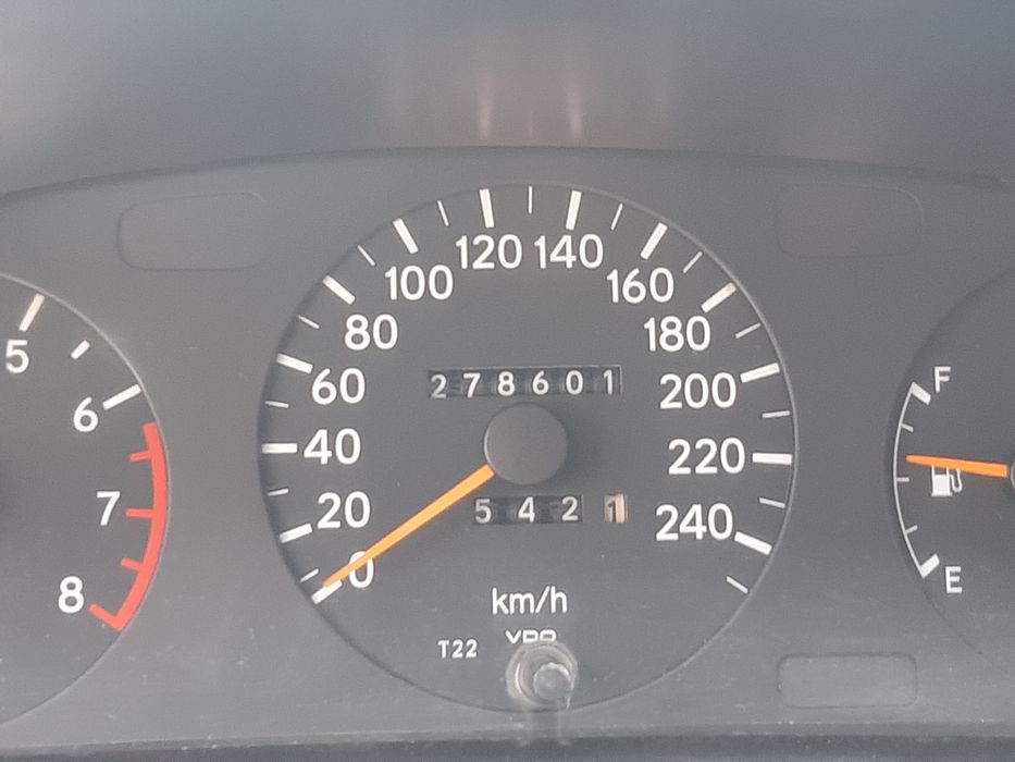 toyota karina e 1.6i 1997р