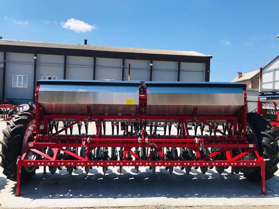 Сеялка. варіаторна сівалка СЗ 3,6 Деметра. Бак з нержавіючої сталі