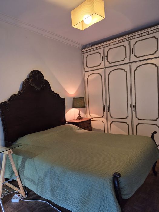 Quarto em Almada