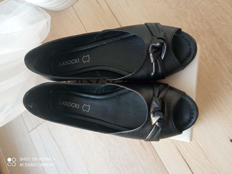 Baleriny Lasocki r. 38 czrane