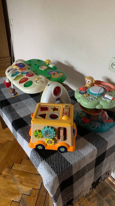 Набір інтерактивних іграшок для малюка Chicco,Fisher Price, інші брен