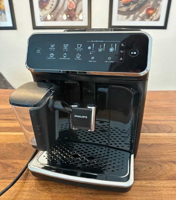 Кавомашина Philips LatteGo