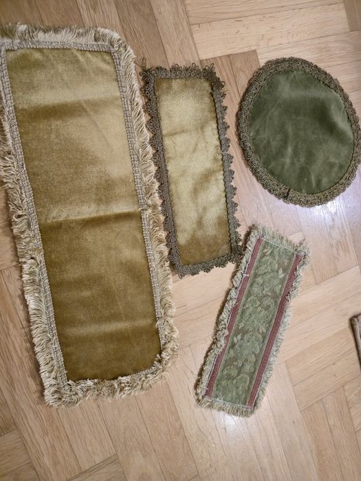 Komplet małych serwetek w starodawnym stylu