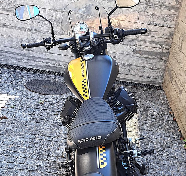 MOTO GUZZI V9 Bobber 850 10000KM