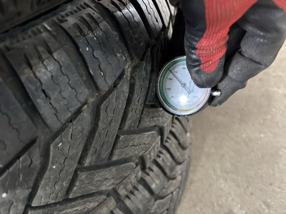 Шини 195/65 R15 Michelin 2024p зима 7/6,6мм