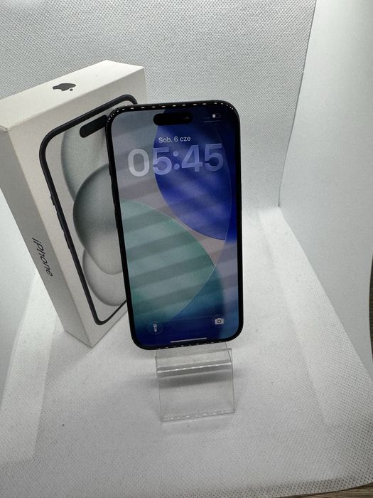 Iphone 15 bateria 81%