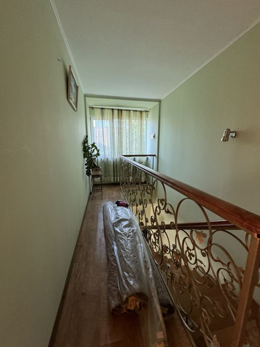 Продаж будинку на пр. Олексанлра Поля, район  вул. Пилипа Орлика