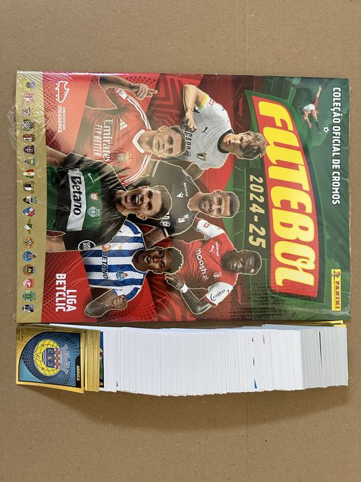 Caderneta completa Liga Portuguesa 24/25 Panini por colar