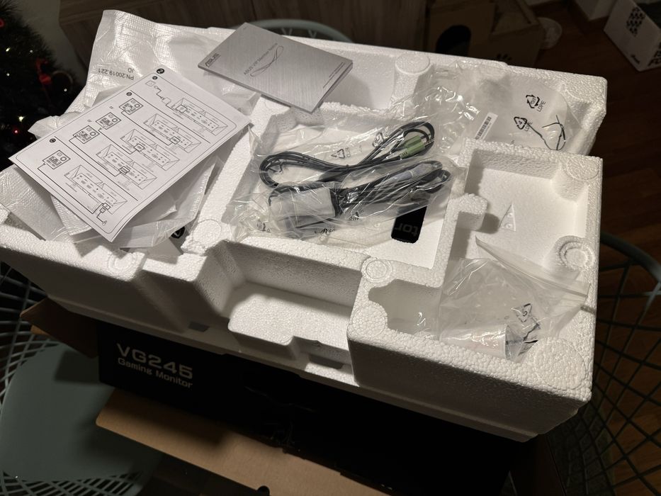 Monitor Asus VG245H c/ Caixa