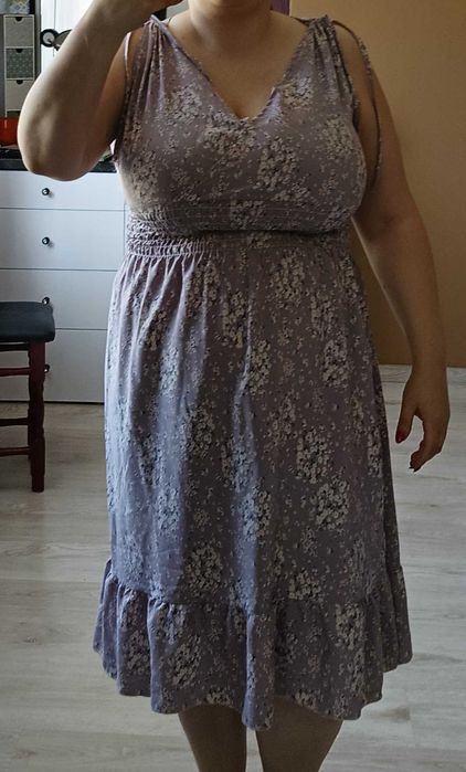 Letnia sukienka w kwiatki