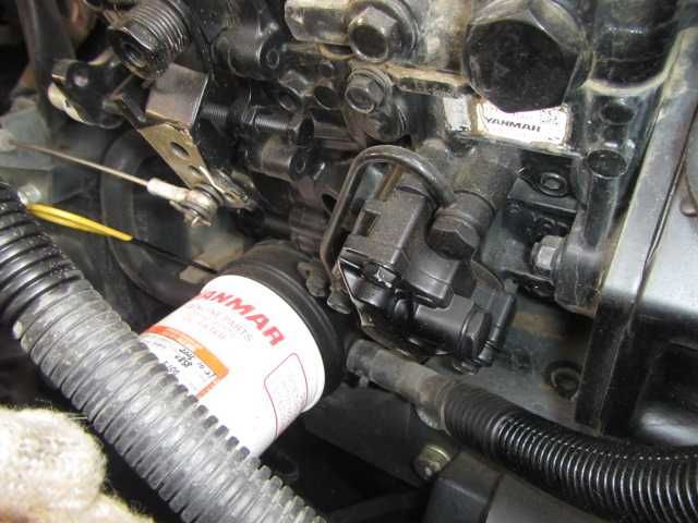 Гусеничный экскаватор Yanmar B3-6A