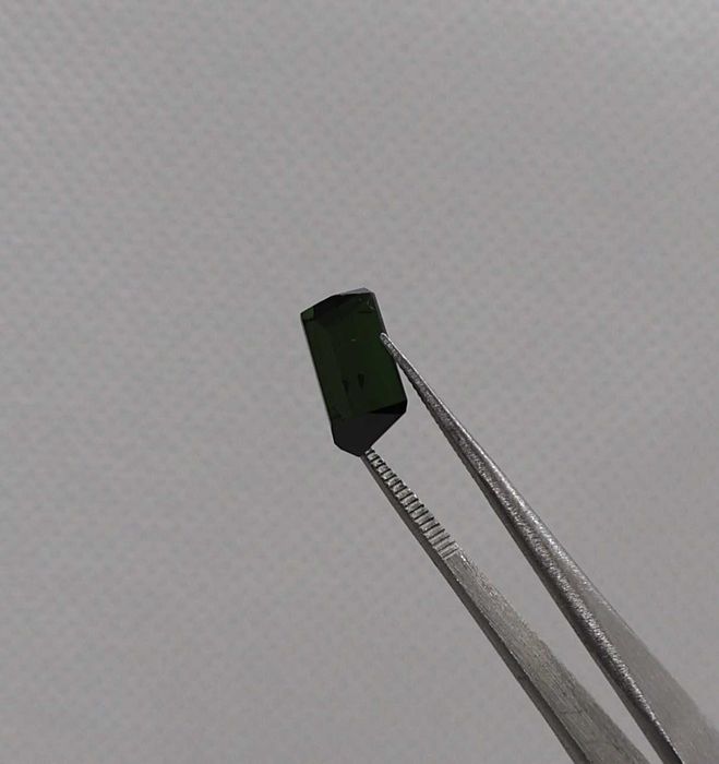 Turmalina Verde Natural, Lapidada [Envio Incluído no preço]