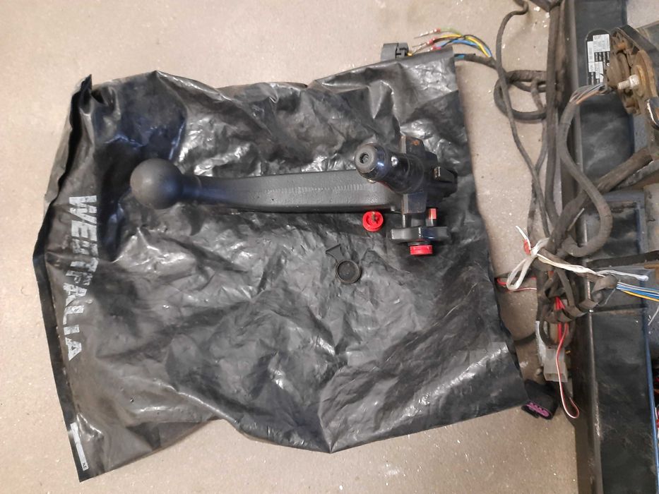 Hak holowniczy Opel insignia A kombi Westfalia wypinany