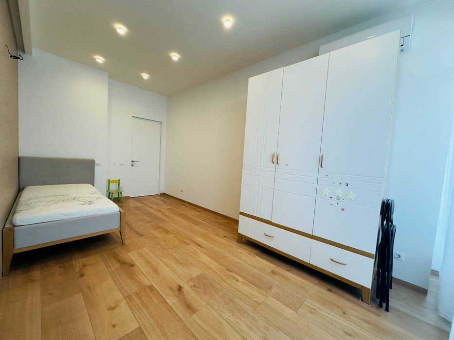 Продам 4х кімнатну квартиру 110 м2  ЖК IQ Hаuse Нагорний Парк Шевченко