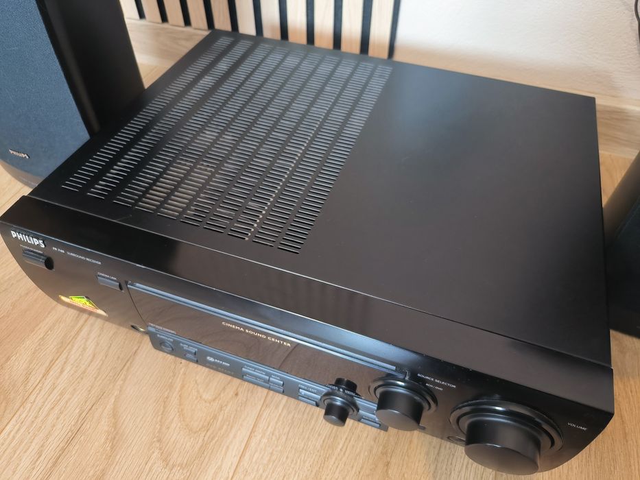 Zestaw amplitunera kina domowego 5.1 Philips fr740/00