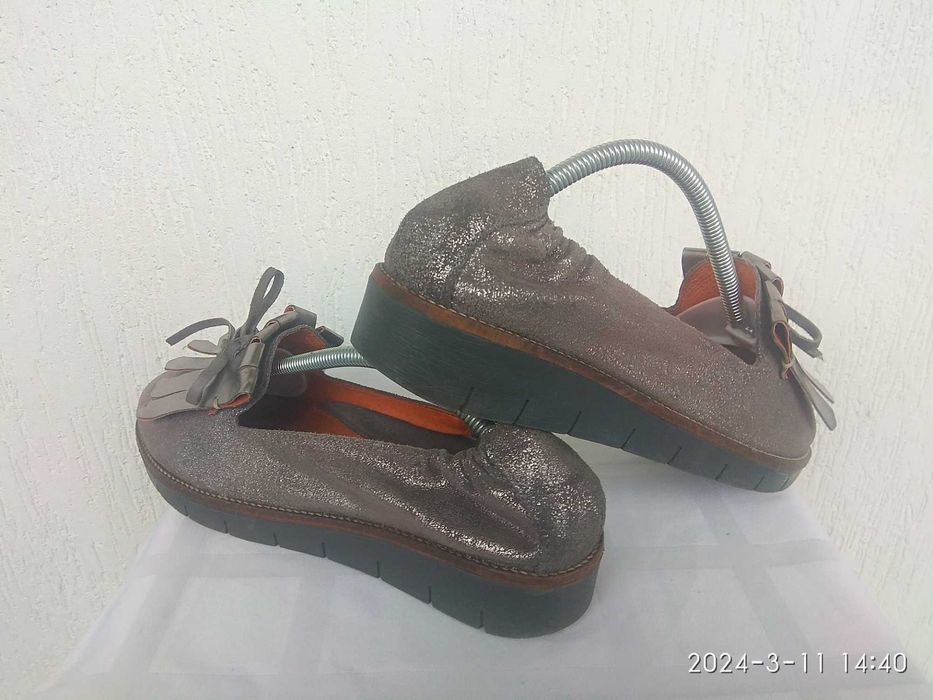 Брендовие туфли-лофери кожанние Kate Gray р.40-41