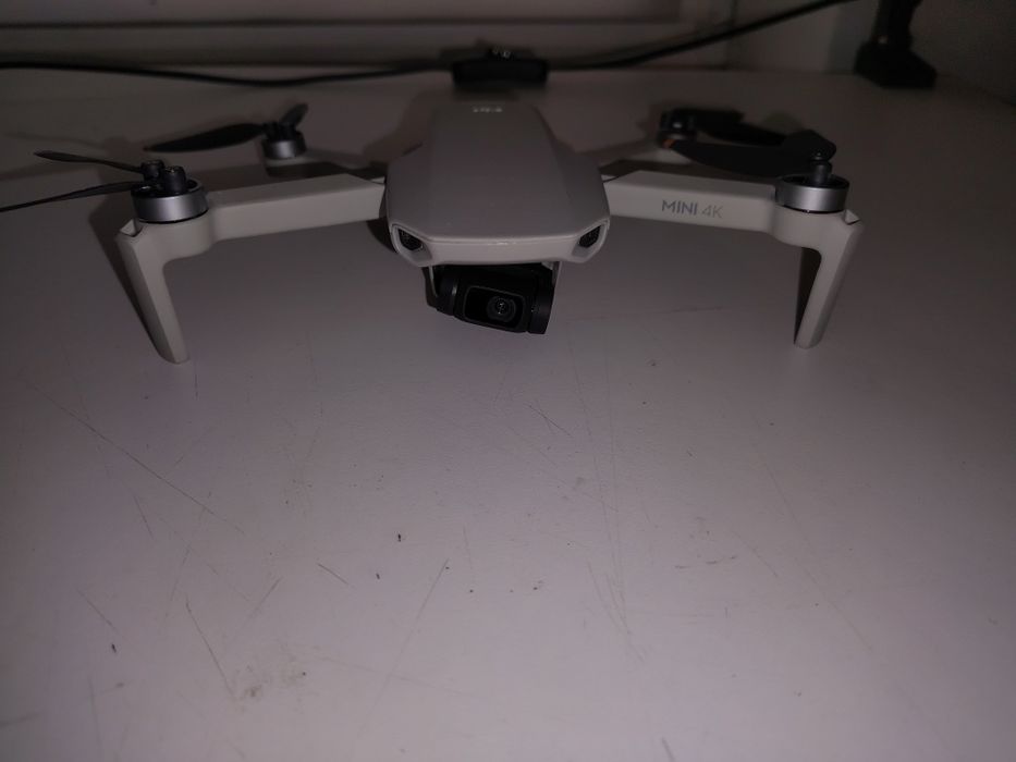 Dron DJI mini 4k