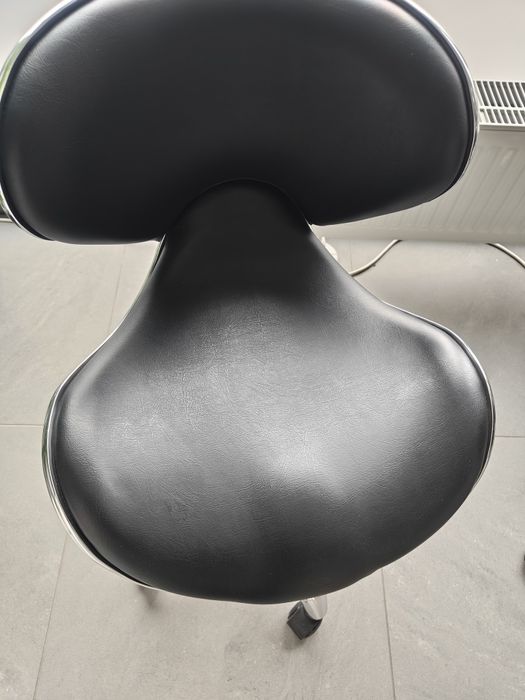 Taboret kosmetyczny Giovanni